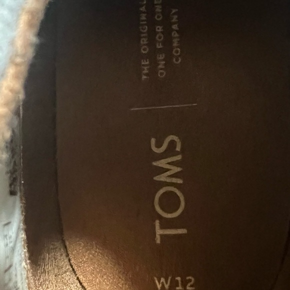 TOMS Women’s Gray Suede Ankle Booties Size 12 Zip Up Like New - Picture 5 of 6